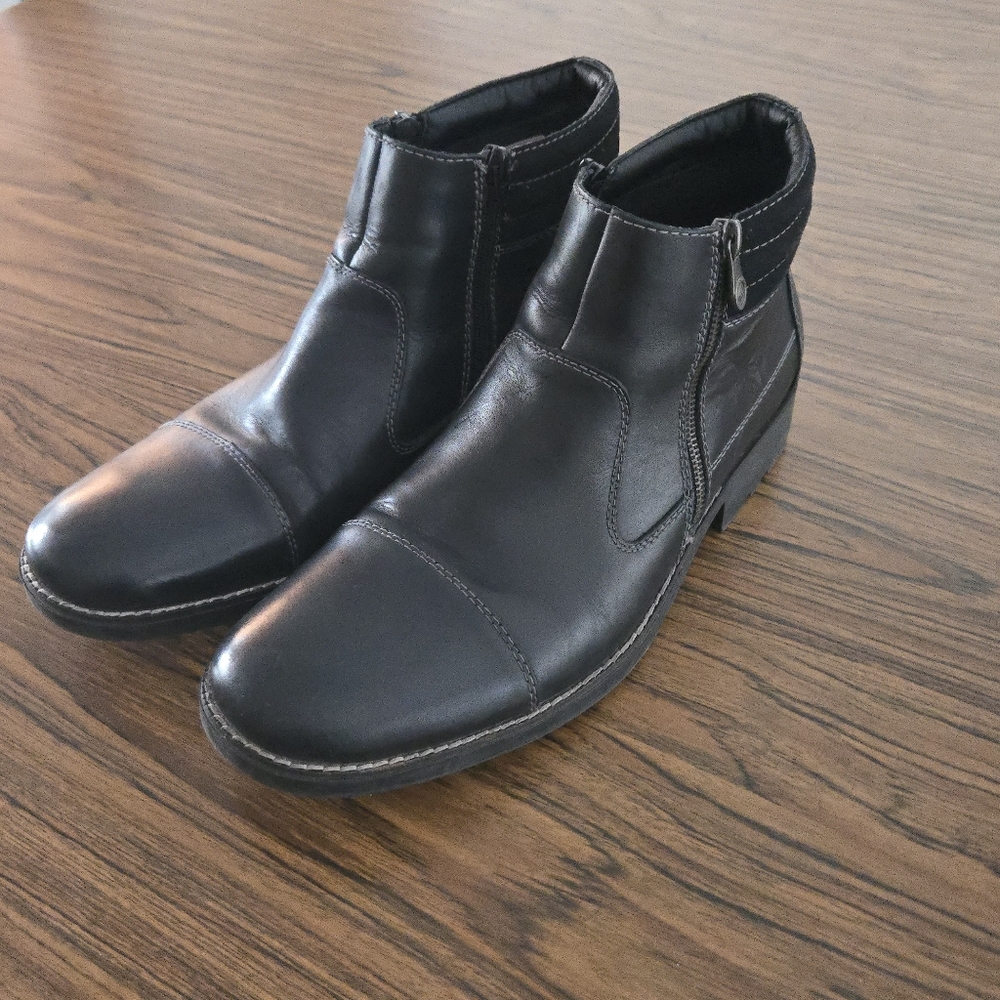 Mens Rieker Black Leather boots size 46